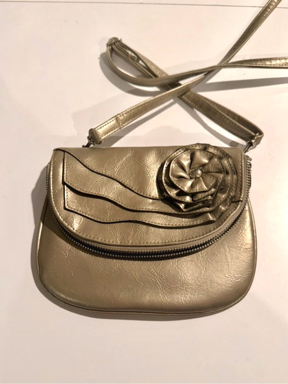 Nicole Miller Garden Rose Crossbody Bag Silver Metallic Vegan Leather